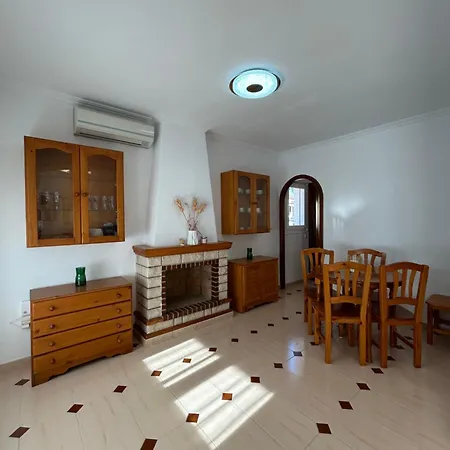 Casa Familiar Торевьиа